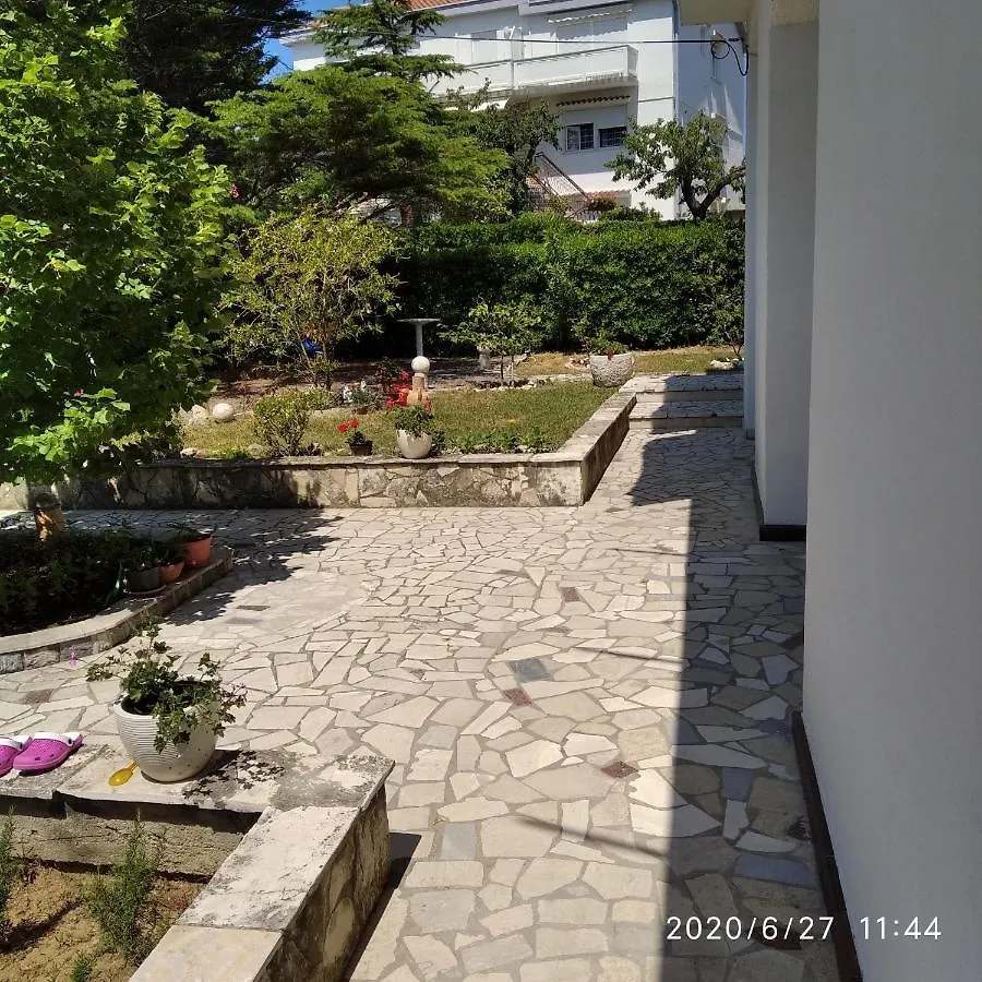 Apartment Rab Kampor 0*,
